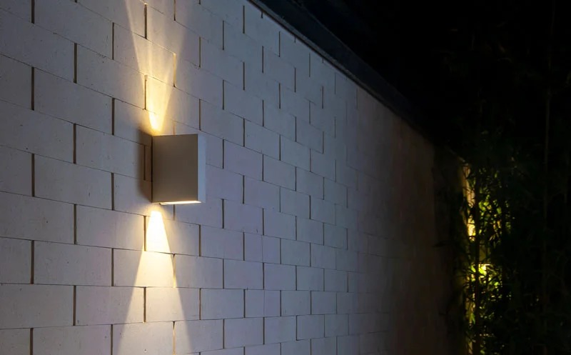 نور پردازی فضای باز