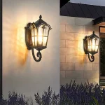 ۱۰ مدل چراغ حیاطی